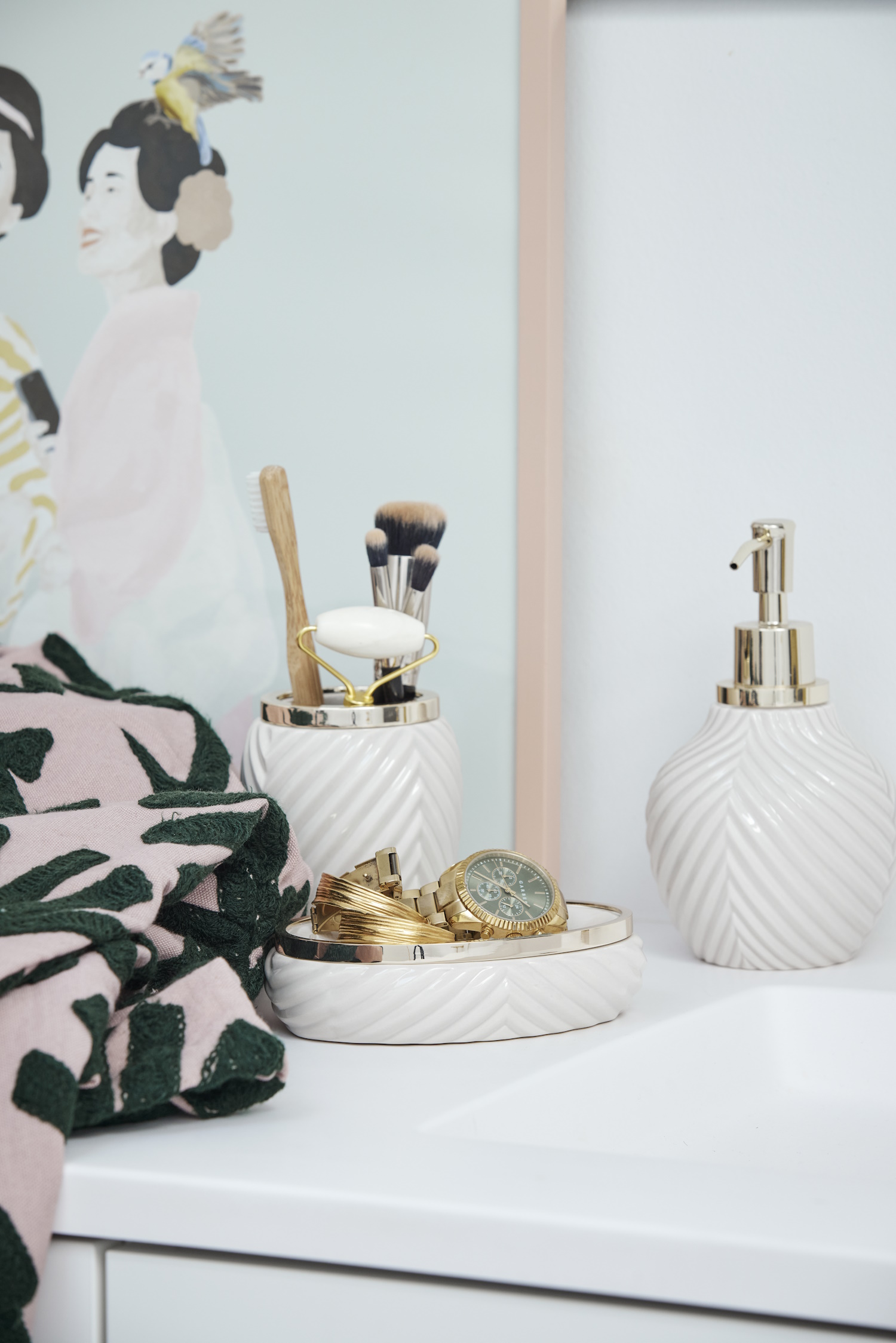 BEZOWY_KOMPLET_LAZIENKOWY_ZLOTY_SKANDYNAWSKIE_DODATKI_DO_DOMU_LENE_BJERRE_POLSKA_SKLEP_INTERNETOWY_DESIGNBYWOMEN